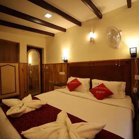 Pine Borough Inn Kodaikanal Exterior photo