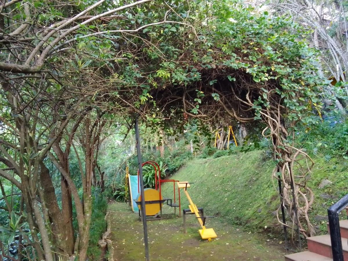 Pine Borough Inn Kodaikanal Exterior photo