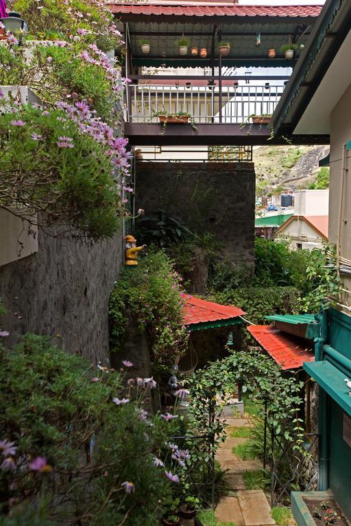 Pine Borough Inn Kodaikanal Exterior photo