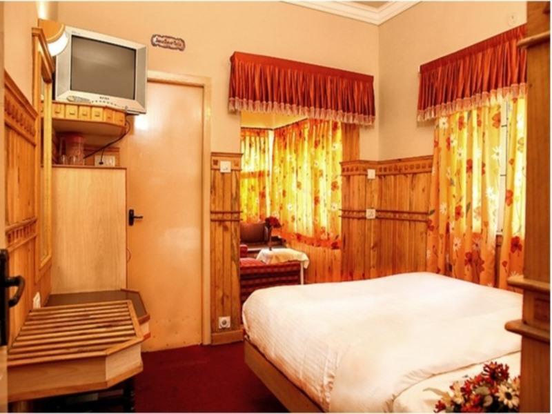 Pine Borough Inn Kodaikanal Exterior photo