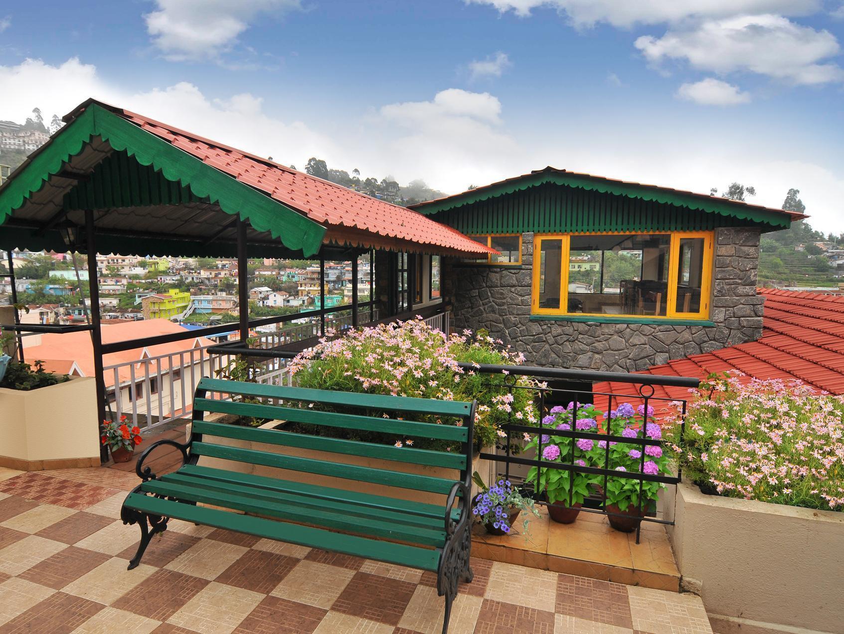 Pine Borough Inn Kodaikanal Exterior photo